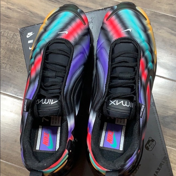 WMNS NIKE AIR MAX 720 (GS) black/metallic silver - Picture 12 of 16